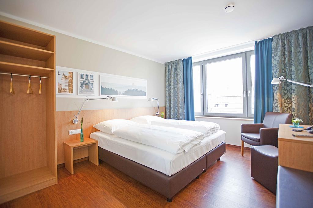 Sebcity Hotel Ellwangen Bagian luar foto