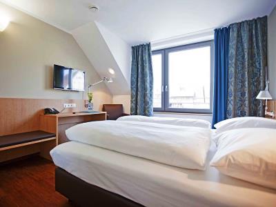 Sebcity Hotel Ellwangen Bagian luar foto
